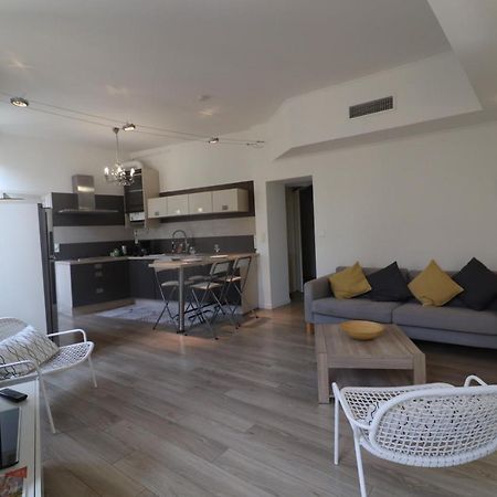 Lumineux 3 Pieces - Vieux Nice - Clim - Wifi المظهر الخارجي الصورة